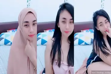 Cewek Hijab Polos Lepas Kendali Di Live Muncrat HD