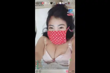 Live Show 204 Cewek Gendut Binal Colmek Memek Lebar